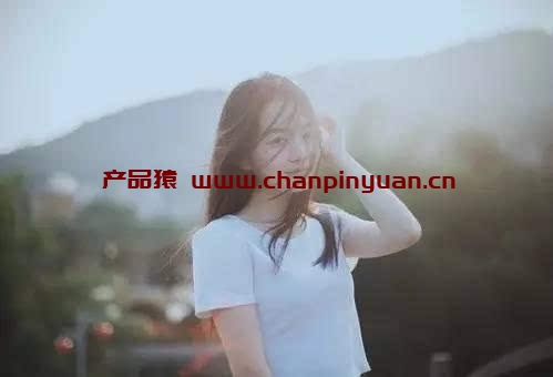 女人一直对着你抹头发，女生摸你头发暗示什么